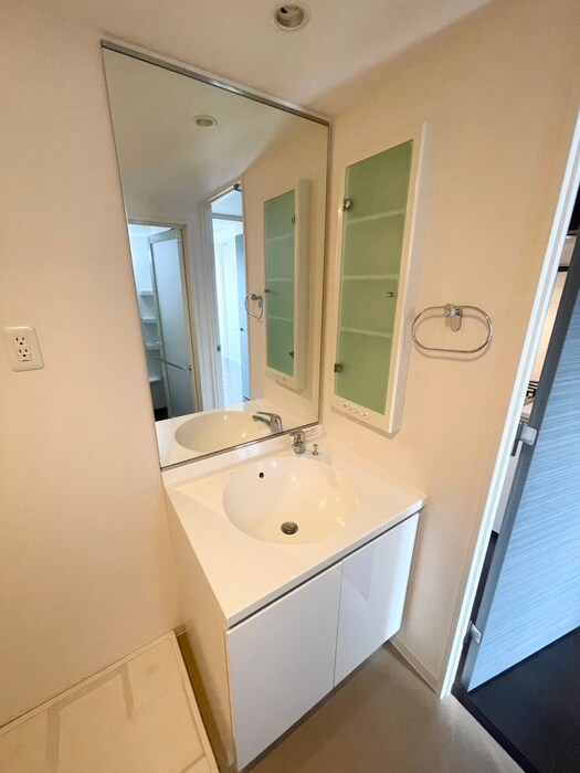 物件内観写真10　(洗面)