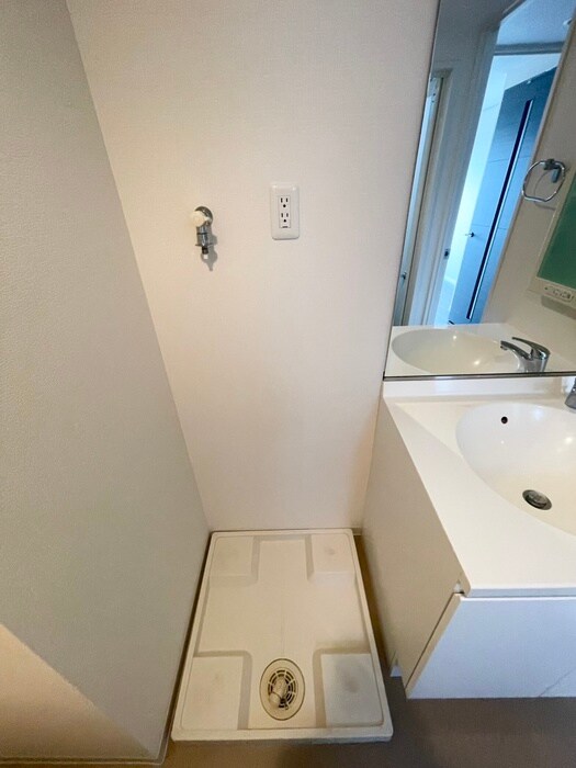 物件内観写真11　(洗濯機置場)