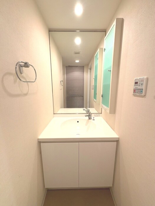 物件内観写真12　(洗面)