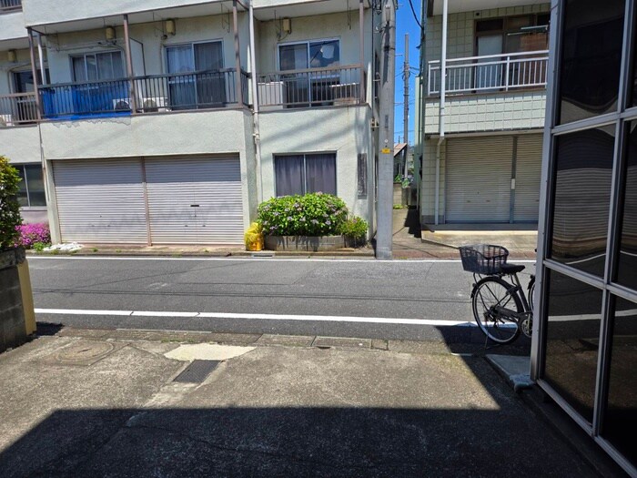 物件内観写真15　(室内からの展望)