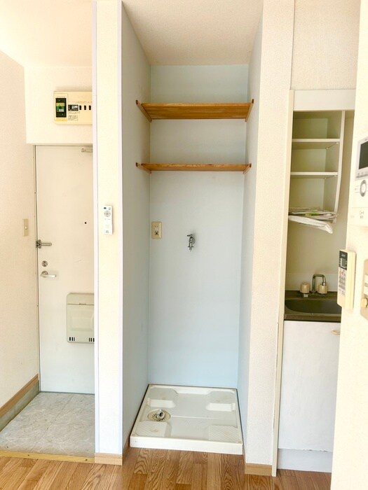 物件内観写真17　(洗濯機置場)