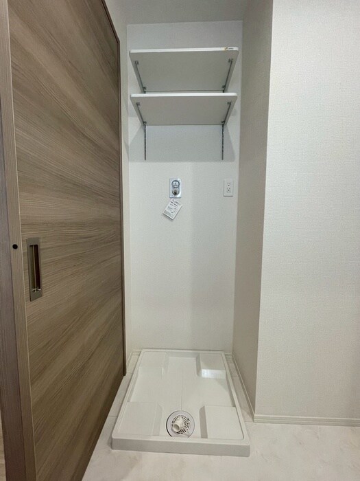 物件内観写真17　(洗濯機置場)