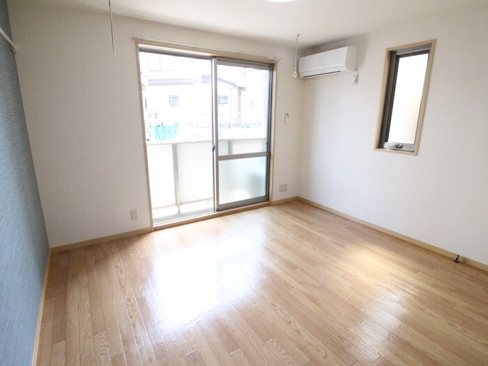 物件内観写真4　(居室)