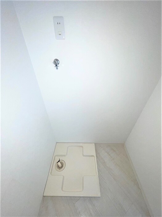 物件内観写真12　(洗濯機置場)