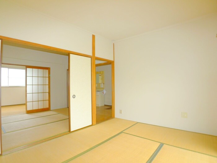 物件内観写真11　(居室)