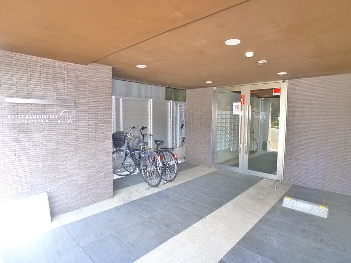 物件外観写真3　(駐輪場)