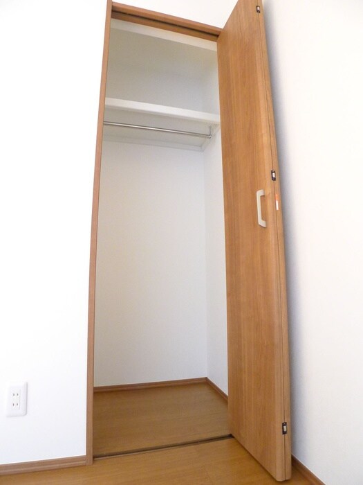 物件内観写真10　(収納)