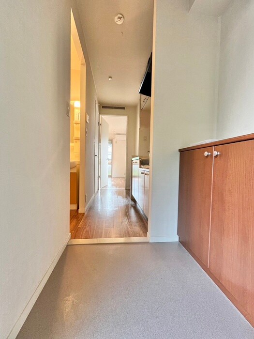 物件内観写真18　(廊下)