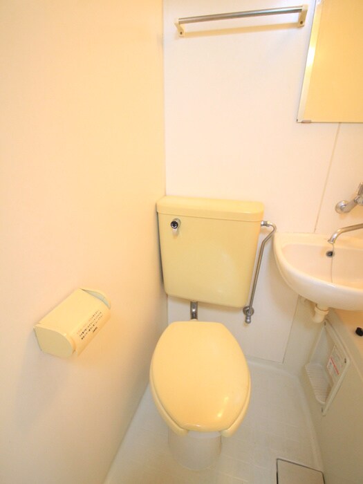 物件内観写真15　(トイレ)