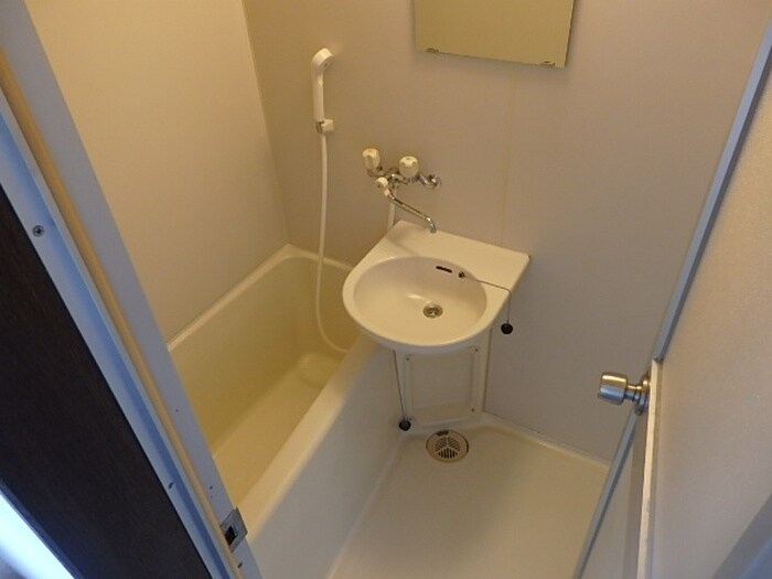 物件内観写真10　(バス／シャワールーム等)