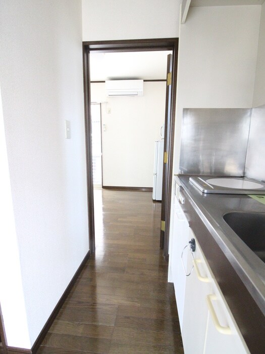 物件内観写真22　(廊下)