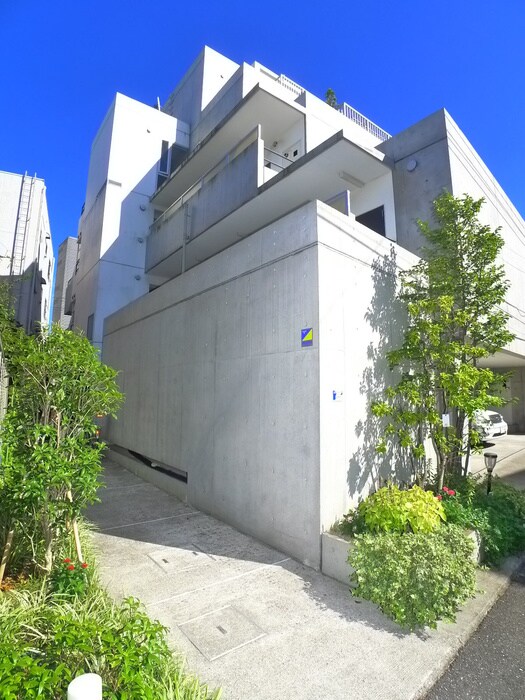 物件外観写真2　(その他)