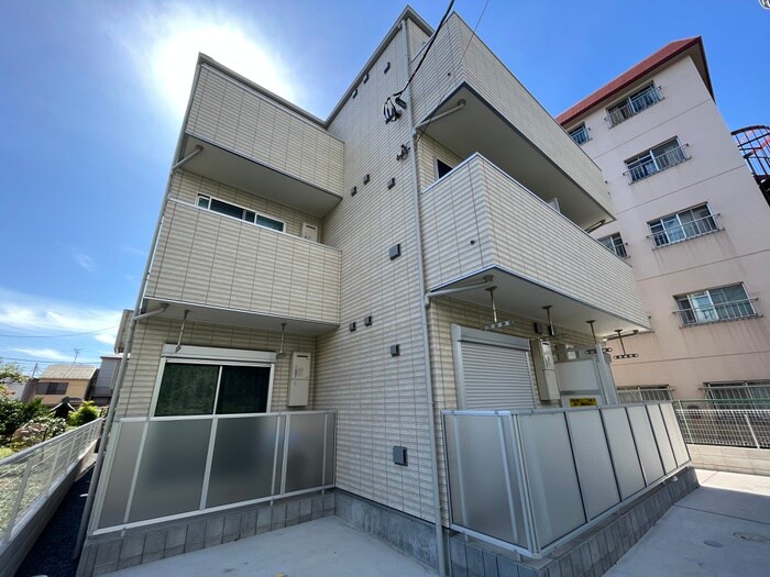 物件外観写真1　(外観写真)