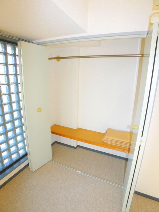 物件内観写真16　(収納)