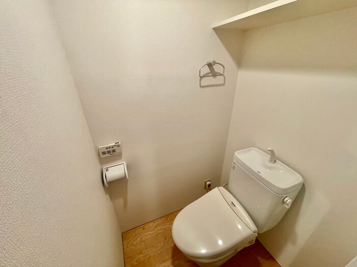 物件内観写真12　(トイレ)