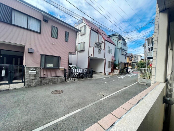 物件内観写真19　(室内からの展望)