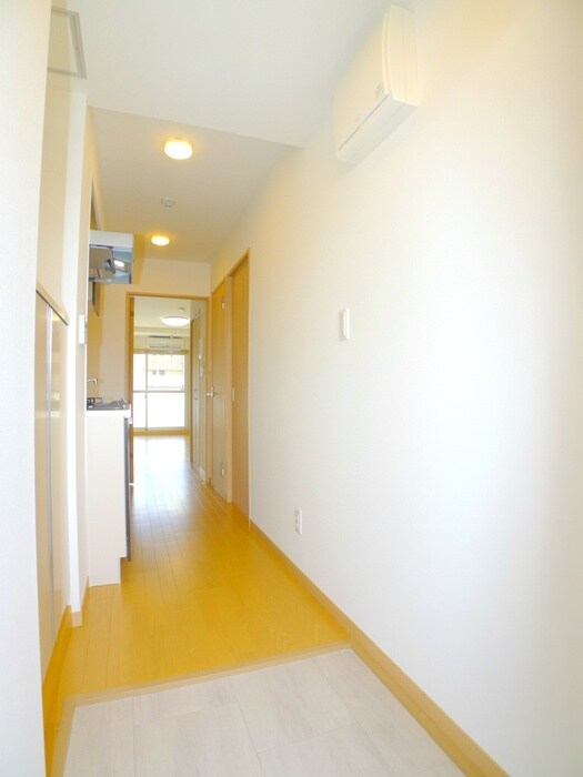 物件内観写真19　(廊下)