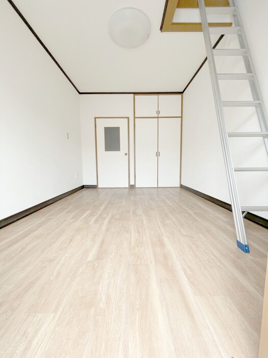 物件内観写真5　(居室)