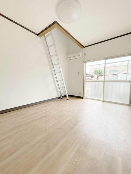 物件内観写真6　(居室)