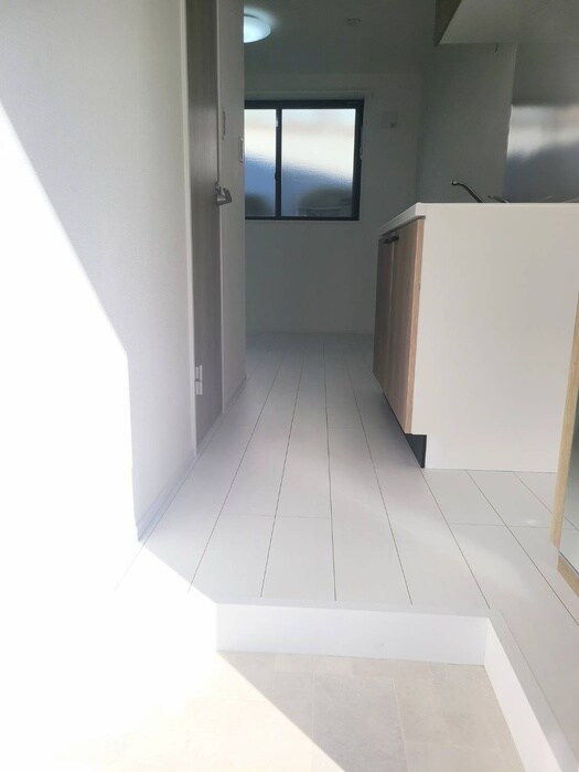 物件内観写真15　(玄関)