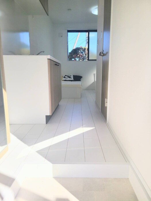 物件内観写真18　(玄関)