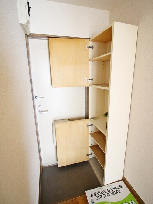 物件内観写真15　(靴箱)