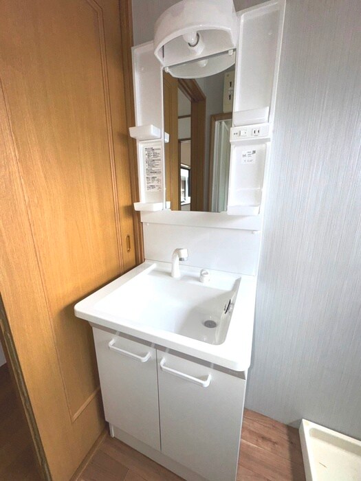 物件内観写真9　(洗面)