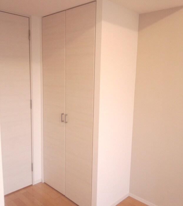 物件内観写真12　(収納)