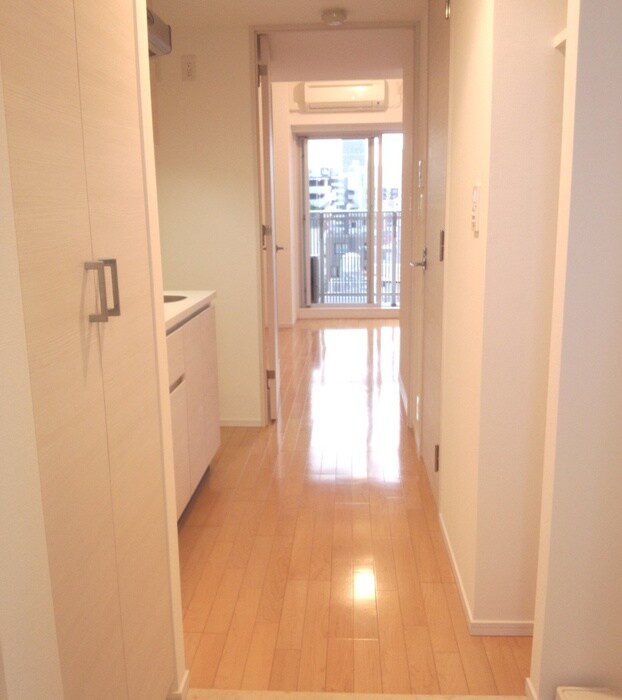 物件内観写真16　(廊下)