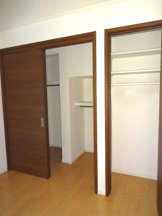 物件内観写真11　(収納)