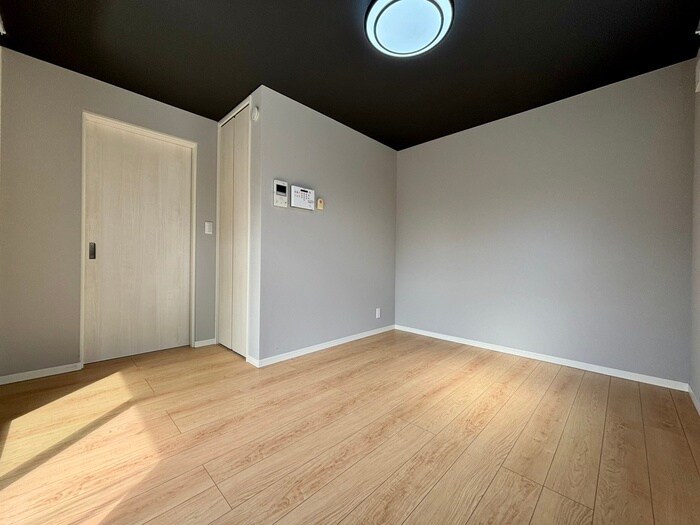 物件内観写真10　(居室)