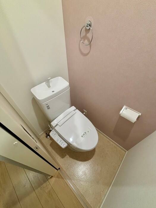 物件内観写真14　(トイレ)