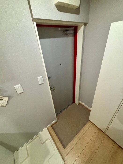 物件内観写真16　(玄関)