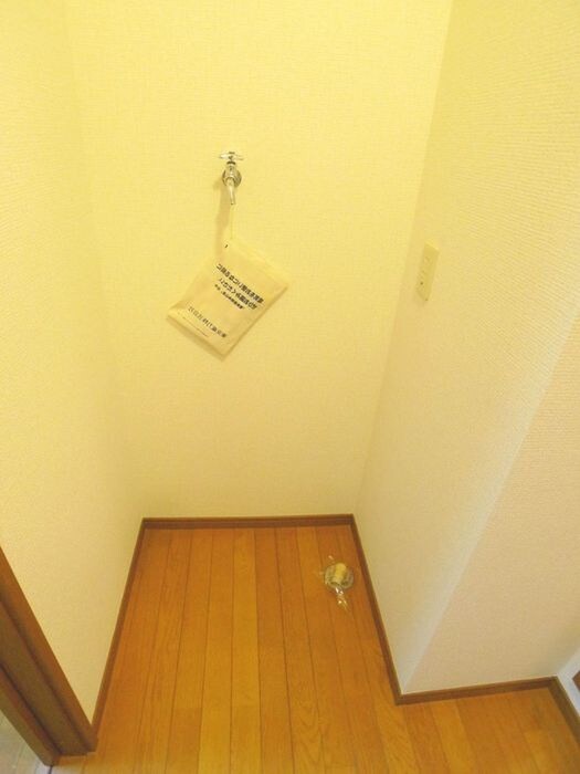 物件内観写真19　(洗濯機置場)