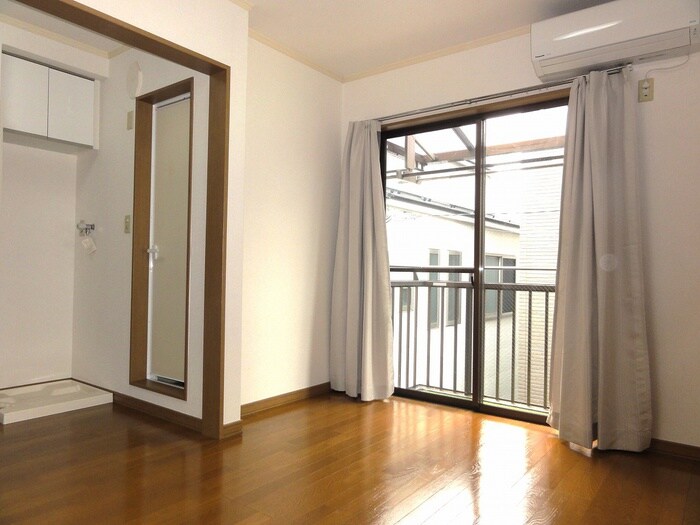 物件内観写真8　(居室)