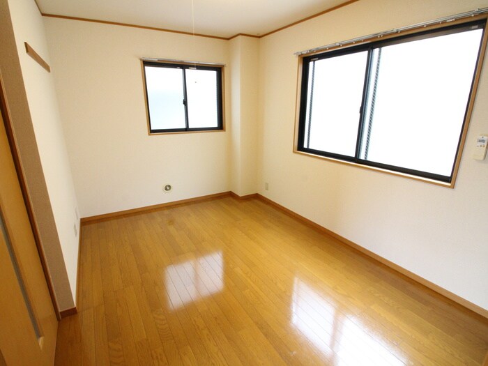 物件内観写真12　(居室)