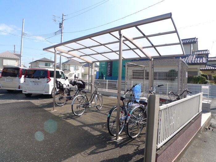 物件外観写真5　(駐輪場)