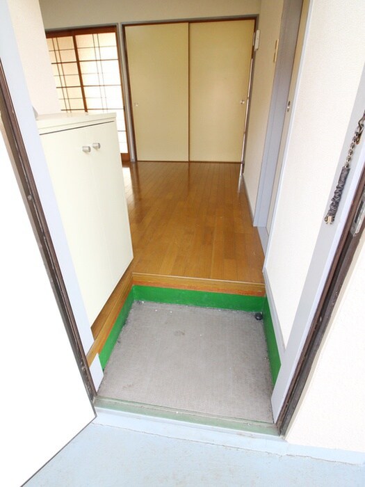 物件内観写真14　(玄関)