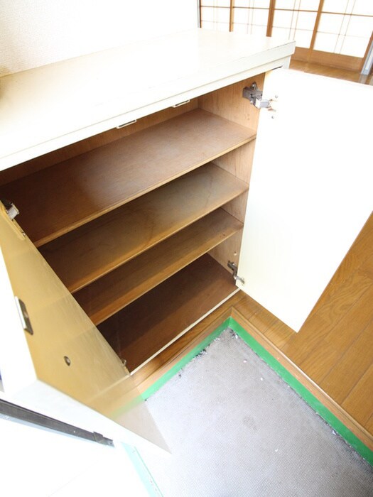 物件内観写真17　(靴箱)