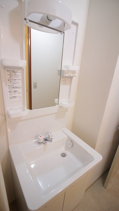 物件内観写真12　(洗面)