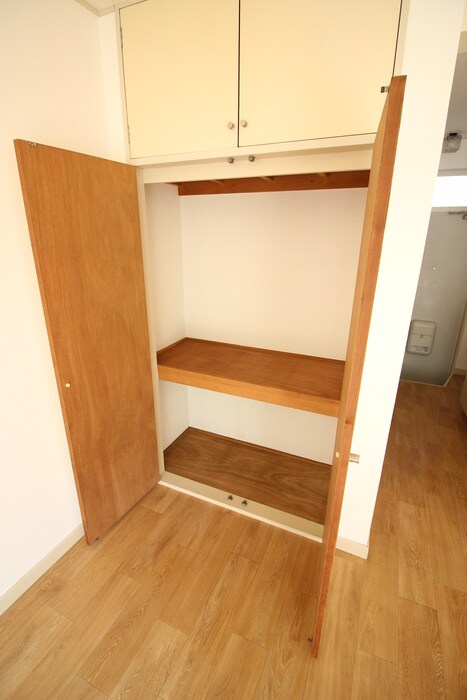 物件内観写真13　(収納)
