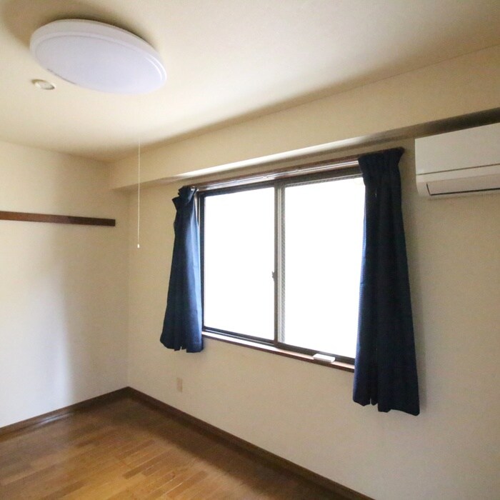 物件内観写真21　(居室)