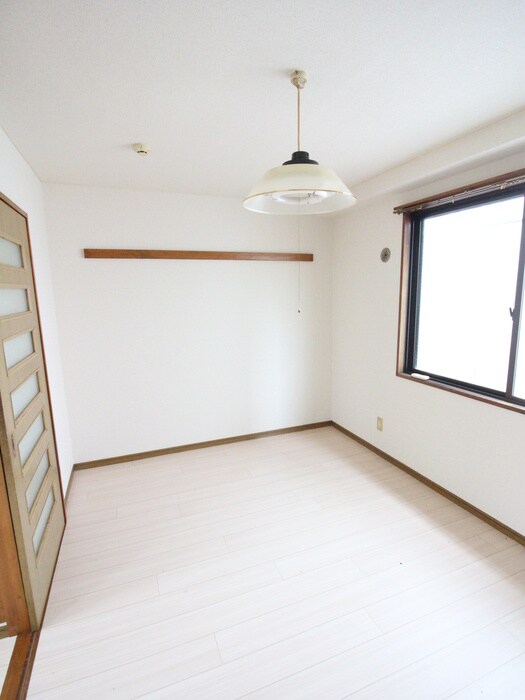 物件内観写真22　(居室)