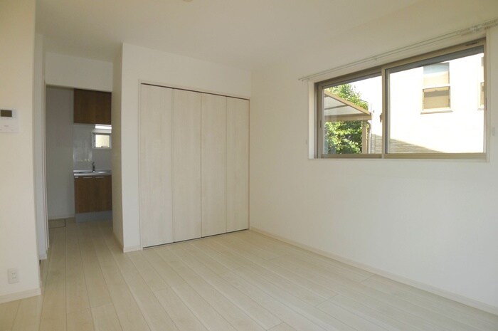 物件内観写真9　(居室)