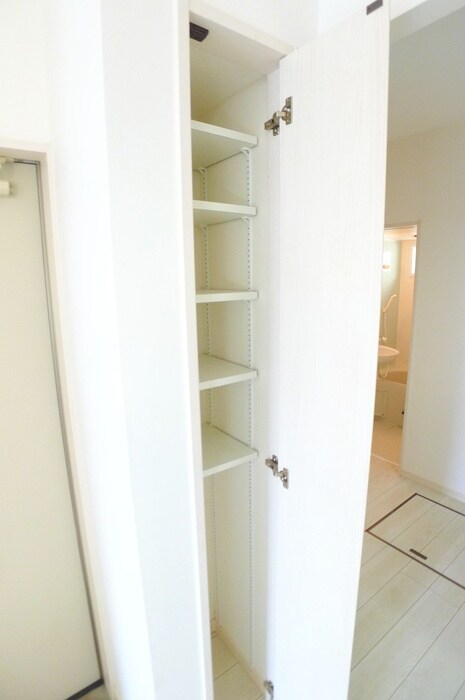 物件内観写真22　(収納)