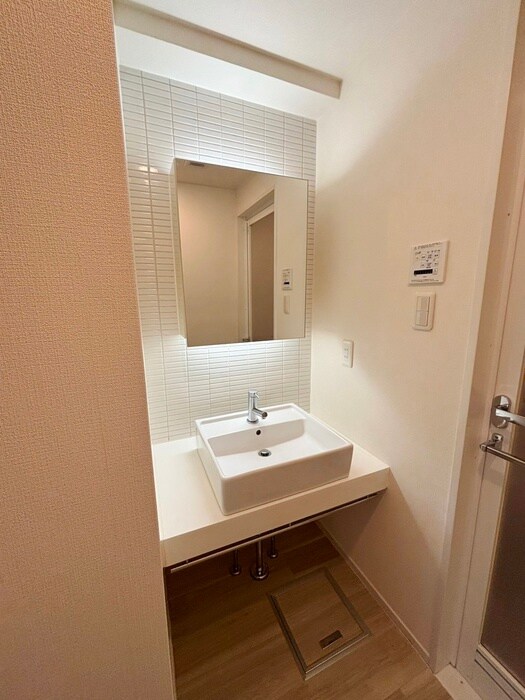 物件内観写真11　(洗面)