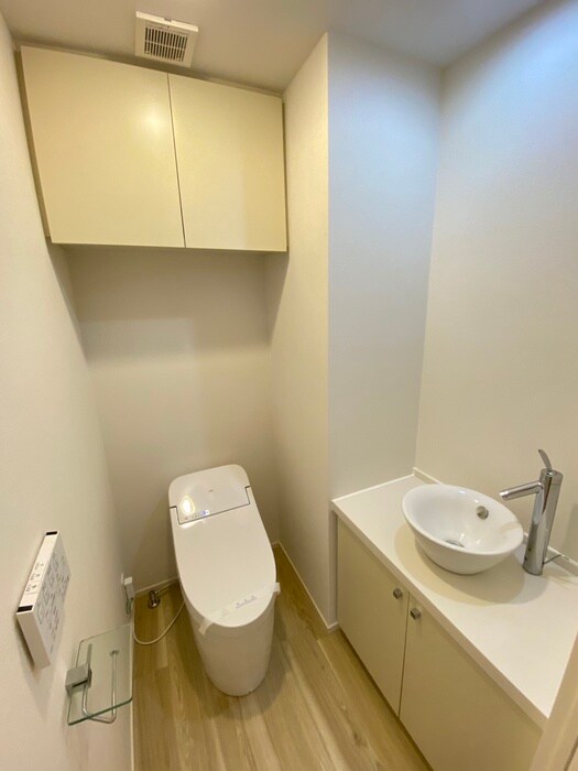 物件内観写真13　(トイレ)