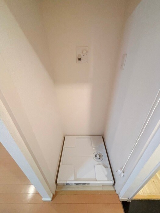 物件内観写真14　(洗濯機置場)