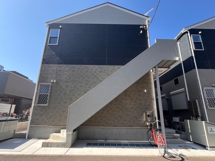 物件外観写真2　(外観写真)