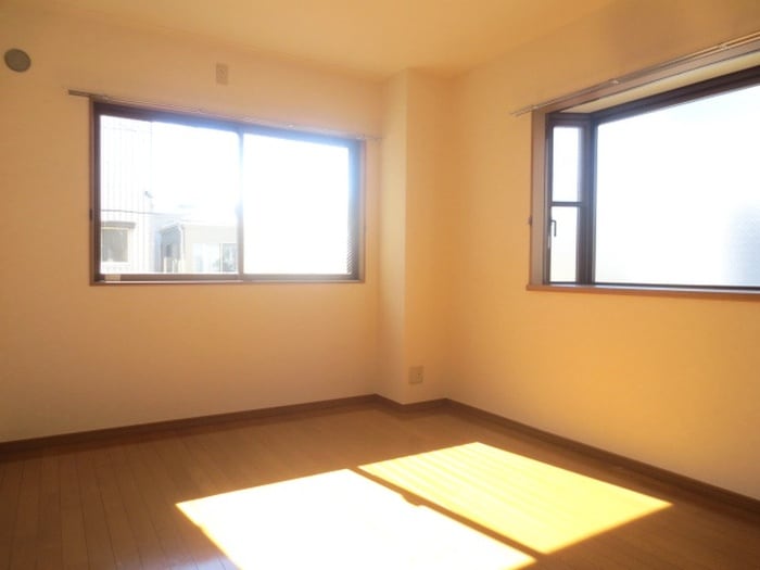 物件内観写真9　(居室)